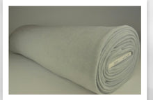 Lade das Bild in den Galerie-Viewer, Polarfleece Silbergrau
