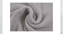 Lade das Bild in den Galerie-Viewer, Polarfleece Silbergrau
